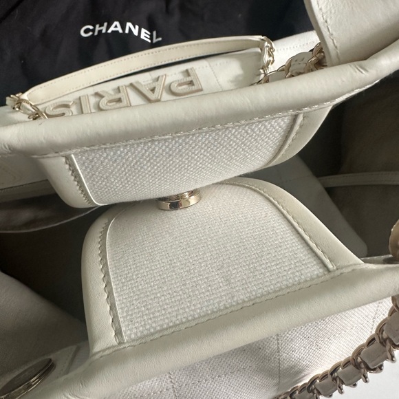 Chanel Deauville Large Shopping Bag White - Picture 8 of 15